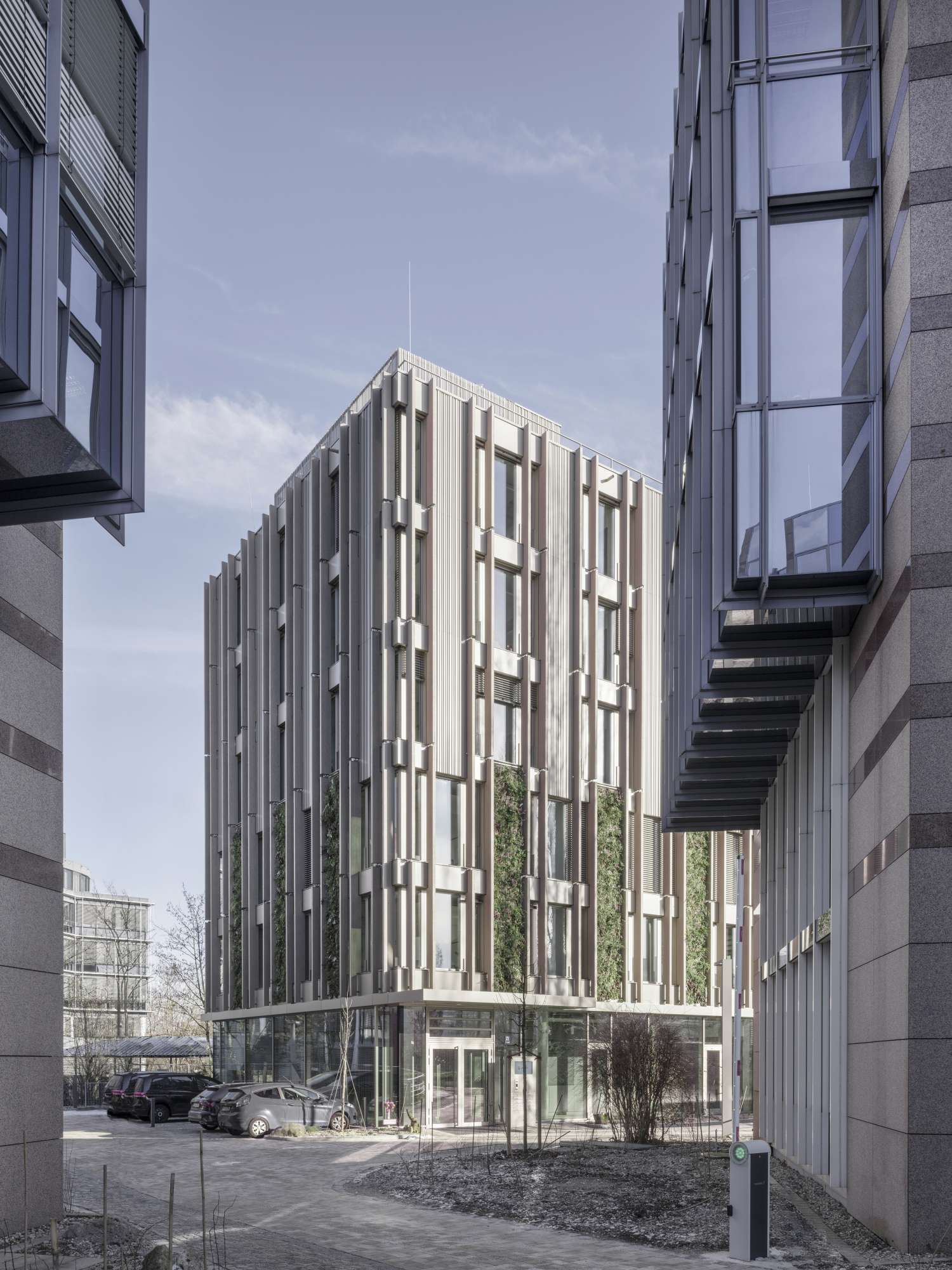 Bürogebäude im Omega-Park, München  2